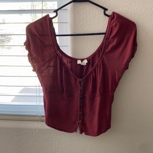 Tillys flirty top with ruffle sleeves